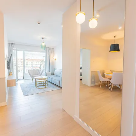 Appartement Horyzont -polanki Aqua- Strefa Z Basenem I Fitness Studio, Prywatny Garaz Kołobrzeg