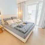 Horyzont -polanki Aqua- Strefa Z Basenem I Fitness Studio, Prywatny Garaz
